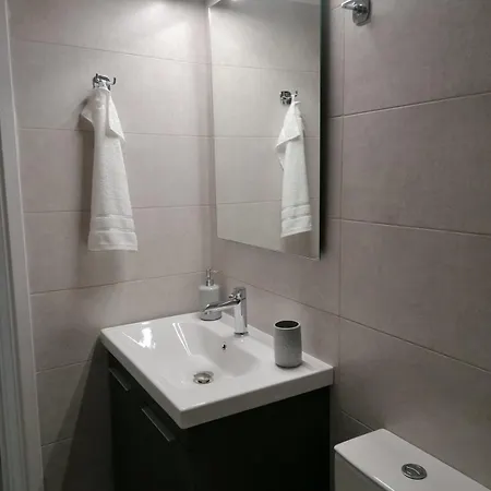 Veneto's Garden * Kardhamili