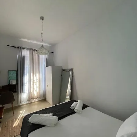 Veneto's Garden Apartment Kardamyli