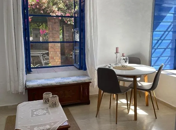 Veneto's Garden * Kardhamili