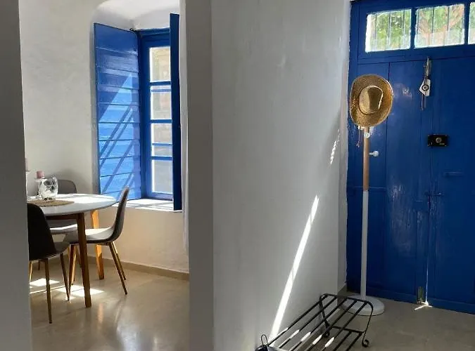 Veneto's Garden Kardhamili